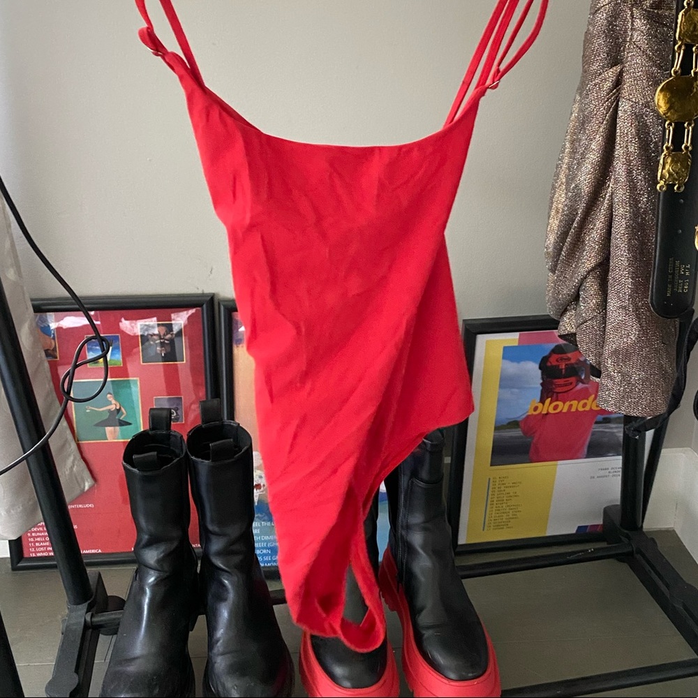 Aritiza babaton cross back bodysuit 💋
